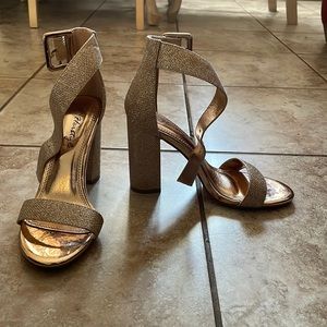 Never wore gold/Ross gold